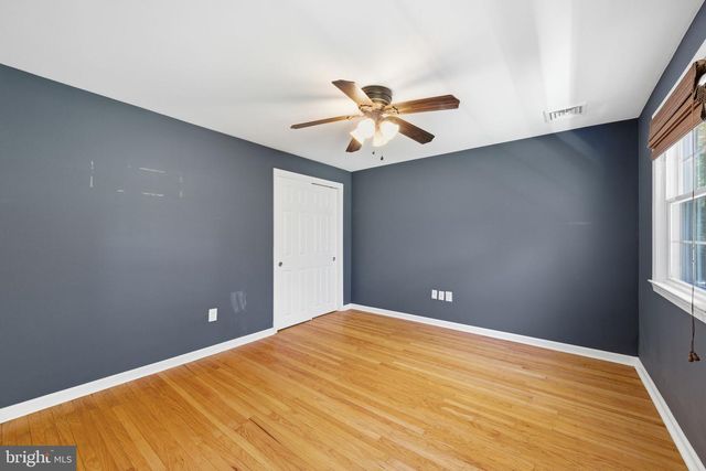 16 N LONGPOINT LN, Rose Valley, PA 19063