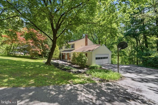 16 N LONGPOINT LN, Rose Valley, PA 19063