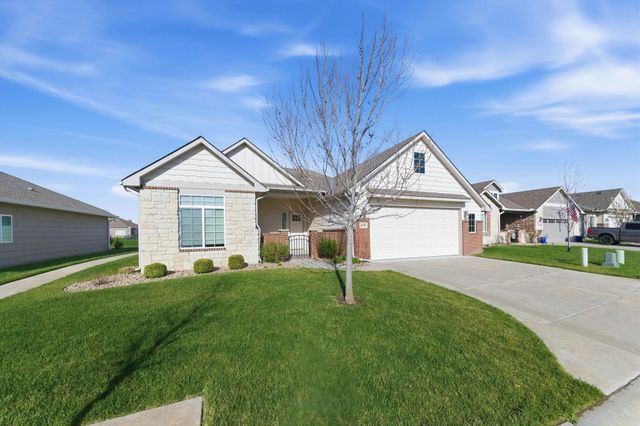 6375 W Venice Ct, Wichita, KS 67205