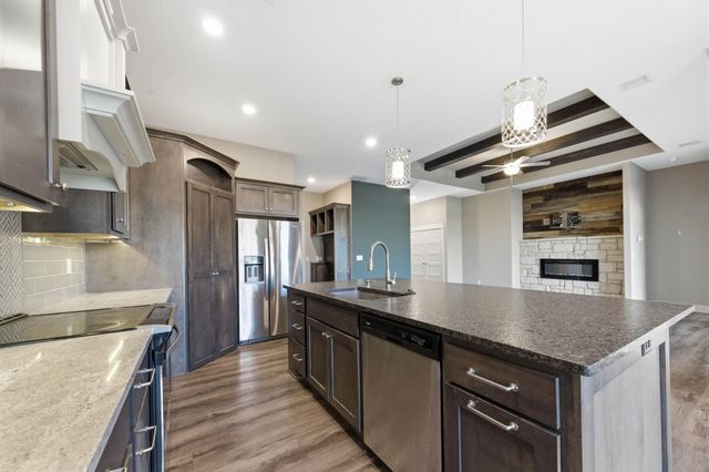 6375 W Venice Ct, Wichita, KS 67205