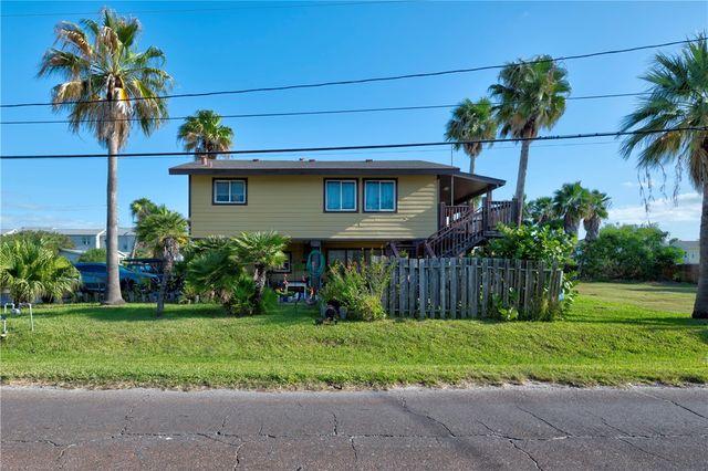 522 W Avenue C, Port Aransas, TX 78373