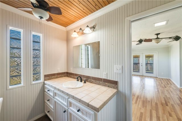 522 W Avenue C, Port Aransas, TX 78373