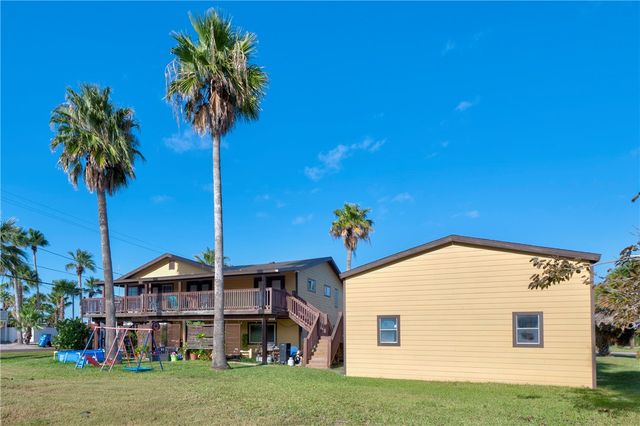 522 W Avenue C, Port Aransas, TX 78373