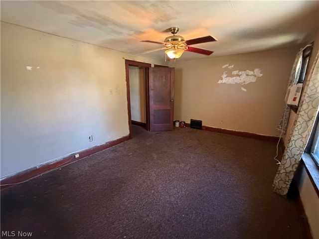 2001 16th Street SW, Akron, OH 44314