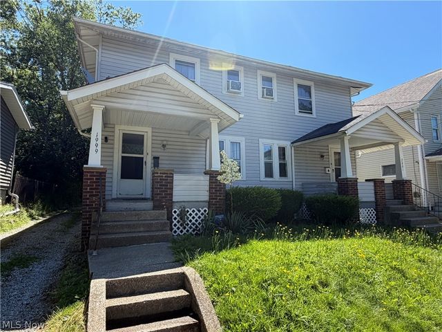 2001 16th Street SW, Akron, OH 44314