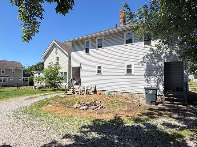 2001 16th Street SW, Akron, OH 44314