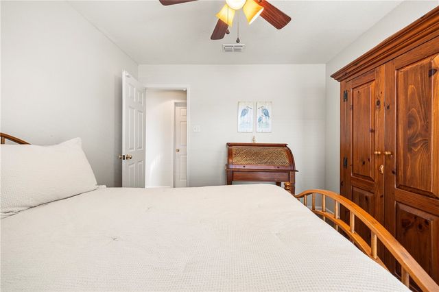 3334 Samoa Dr, Corpus Christi, TX 78418