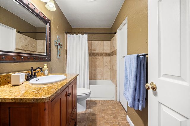 3334 Samoa Dr, Corpus Christi, TX 78418