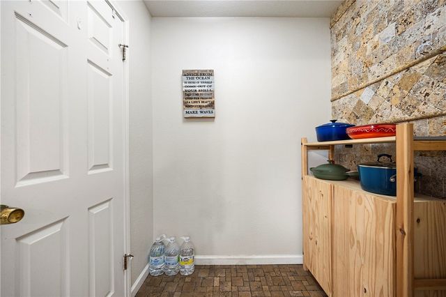 3334 Samoa Dr, Corpus Christi, TX 78418