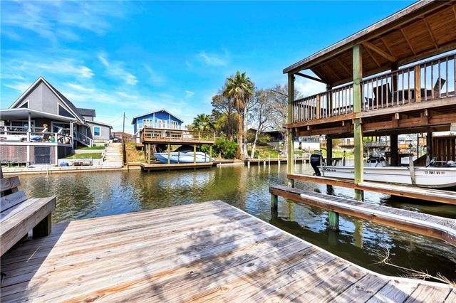 3334 Samoa Dr, Corpus Christi, TX 78418