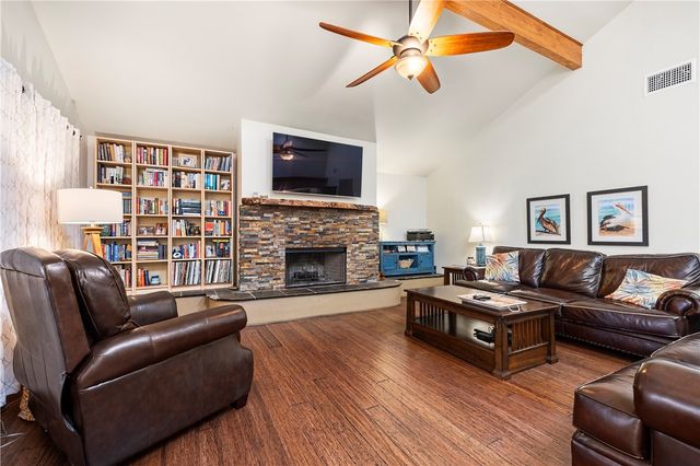 3334 Samoa Dr, Corpus Christi, TX 78418