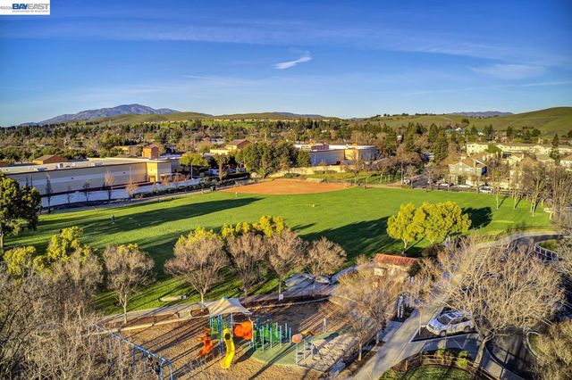 106 Triana Way, San Ramon, CA 94583