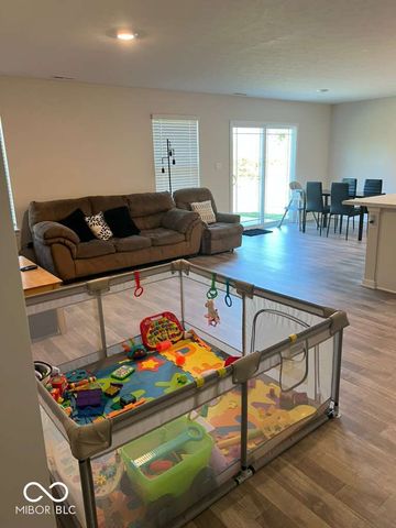 1466 Fleming Drive, Greenfield, IN 46140