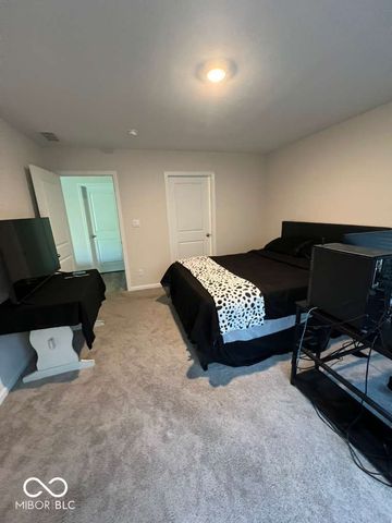 1466 Fleming Drive, Greenfield, IN 46140