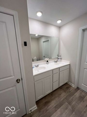 1466 Fleming Drive, Greenfield, IN 46140