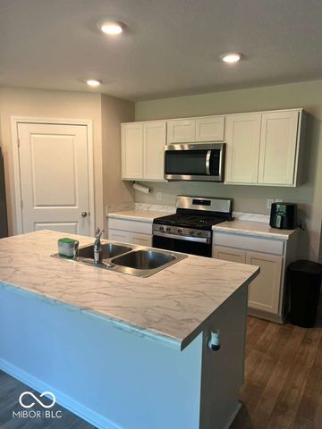 1466 Fleming Drive, Greenfield, IN 46140