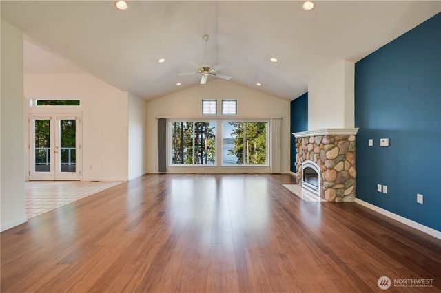 17340 Maple Lane, La Conner, WA 98257