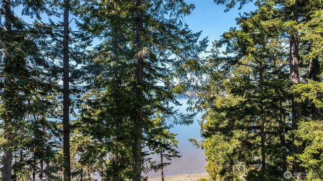 17340 Maple Lane, La Conner, WA 98257