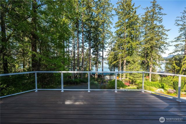 17340 Maple Lane, La Conner, WA 98257