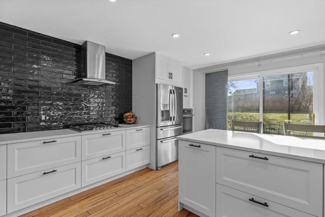 8615 Broadway DRIVE, Sturtevant, WI 53177