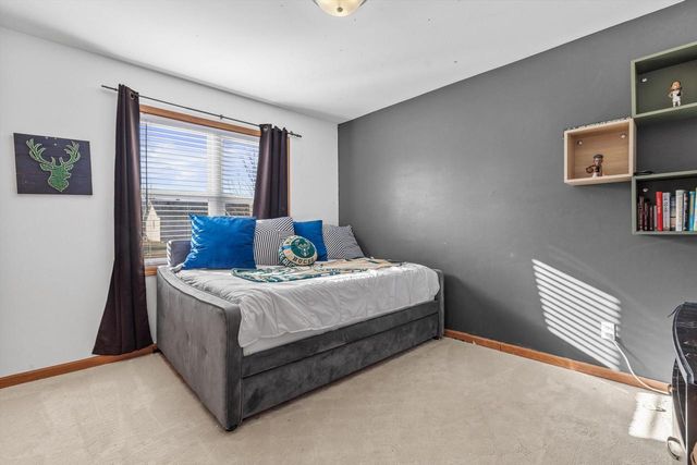 8615 Broadway DRIVE, Sturtevant, WI 53177