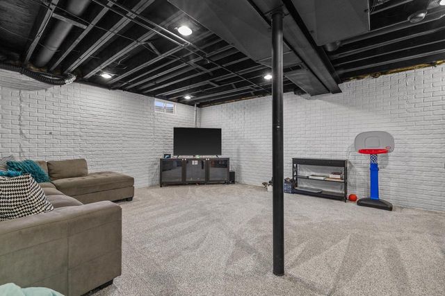 8615 Broadway DRIVE, Sturtevant, WI 53177