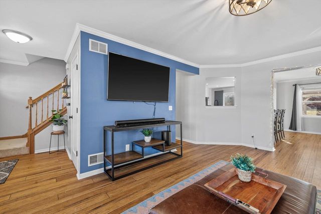 8615 Broadway DRIVE, Sturtevant, WI 53177