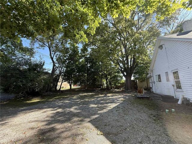 209 W 2ND Street, Maryville, MO 64468