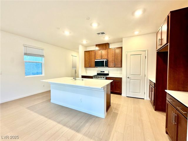 4188 Texas Lilac Avenue, Las Vegas, NV 89139