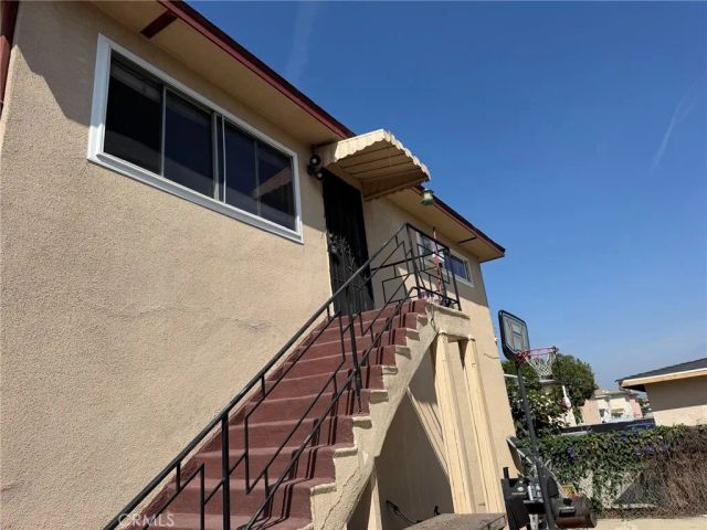 11880 Eucalyptus Avenue C, Hawthorne, CA 90250