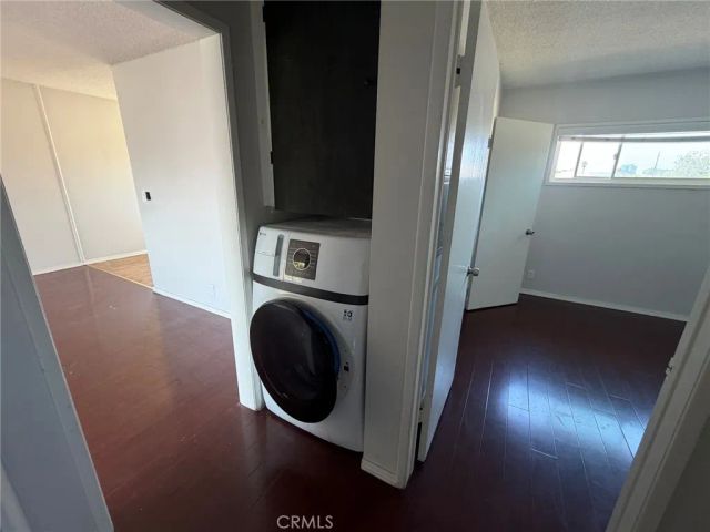 11880 Eucalyptus Avenue C, Hawthorne, CA 90250