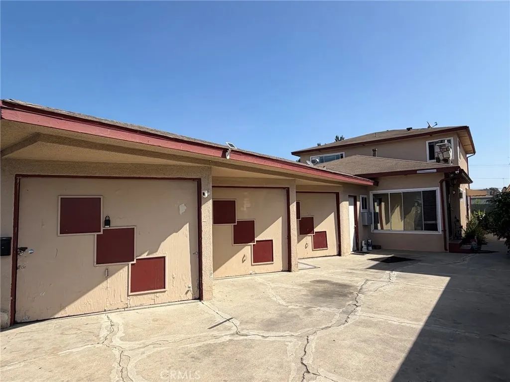 11880 Eucalyptus Avenue C, Hawthorne, CA 90250