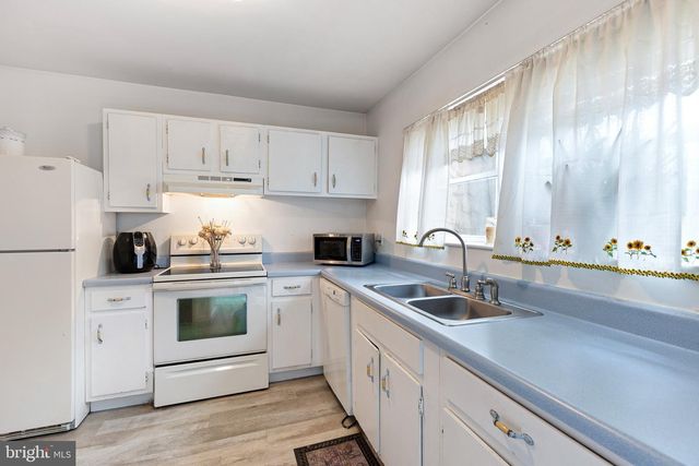 2344 MILTON PL, Newark, DE 19702