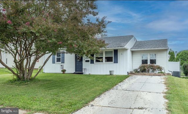 110 OAK AVE, Bellmawr, NJ 08031