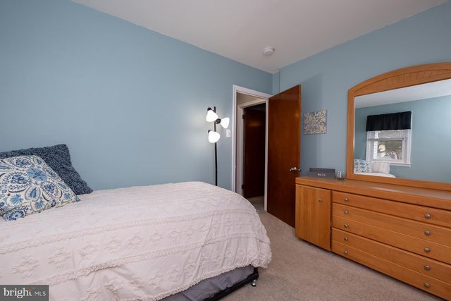 110 OAK AVE, Bellmawr, NJ 08031