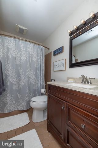 110 OAK AVE, Bellmawr, NJ 08031