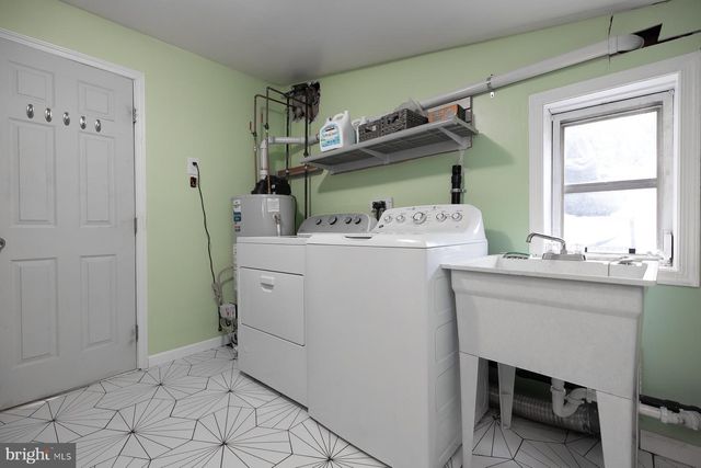 110 OAK AVE, Bellmawr, NJ 08031