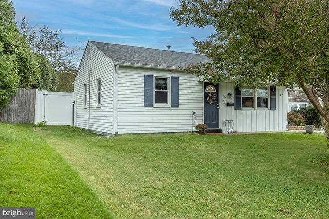 110 OAK AVE, Bellmawr, NJ 08031