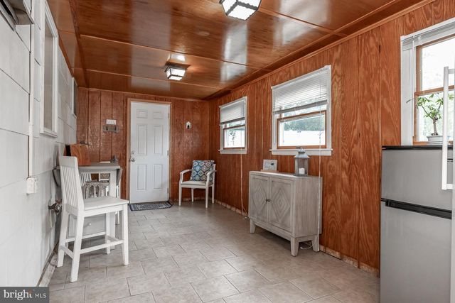 110 OAK AVE, Bellmawr, NJ 08031