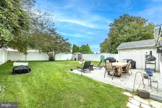 110 OAK AVE, Bellmawr, NJ 08031