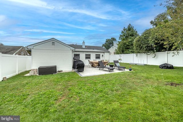 110 OAK AVE, Bellmawr, NJ 08031