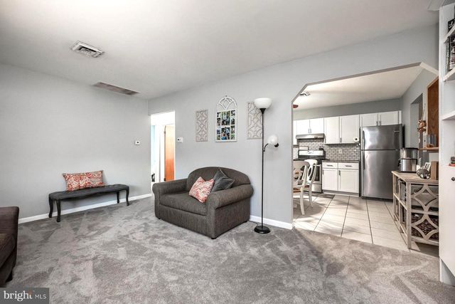 110 OAK AVE, Bellmawr, NJ 08031