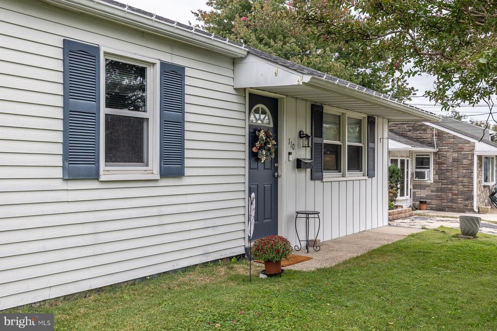 110 OAK AVE, BELLMAWR, NJ 08031 — photo 4