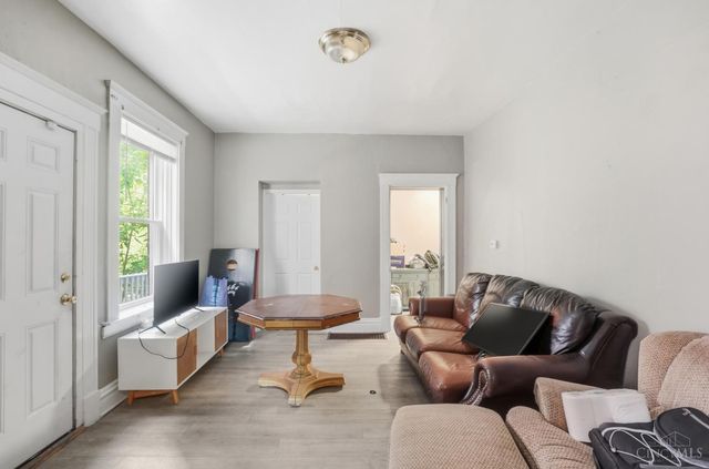 2661 Bellevue Avenue, Cincinnati, OH 45219