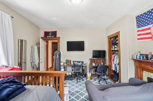 2661 Bellevue Avenue, Cincinnati, OH 45219