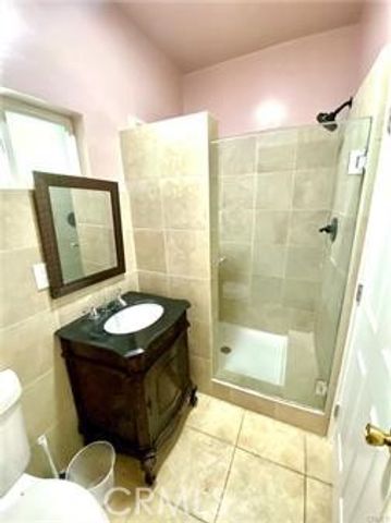 6743 Tujunga Avenue, North Hollywood, CA 91606