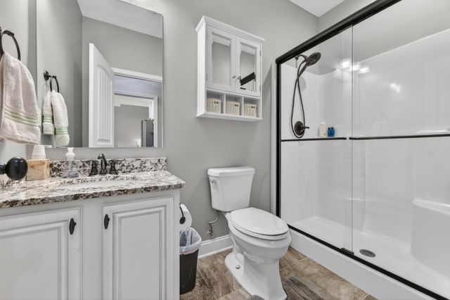 33 Ivy Dr, Fayetteville, TN 37334