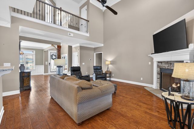 33 Ivy Dr, Fayetteville, TN 37334