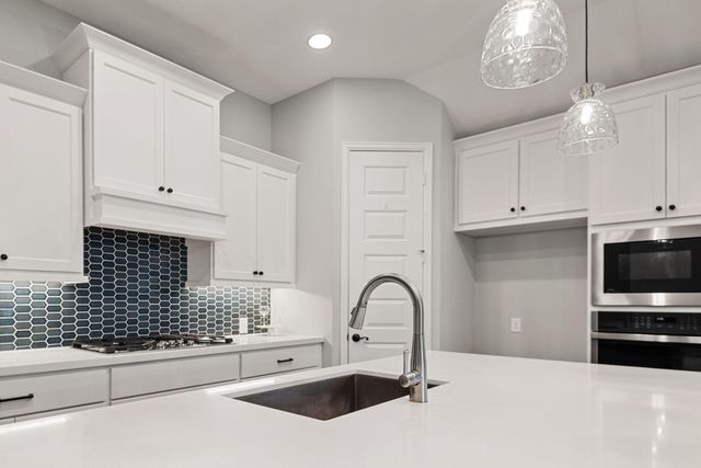 19334 Belmont Stakes Way, Tomball, TX 77377