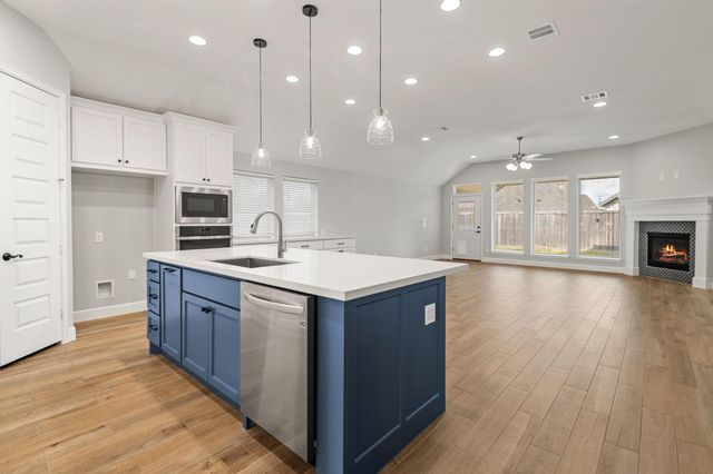 19334 Belmont Stakes Way, Tomball, TX 77377